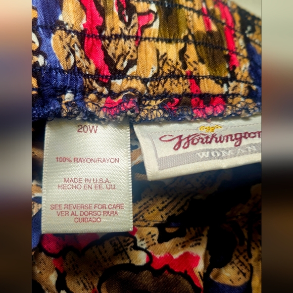 Vintage Elegant Floral Patterned Skirt - Picture 2 of 5